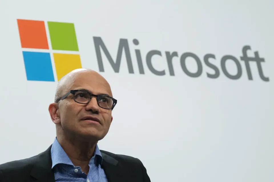 Satya Nadella diz que YouTube lucra mais com jogos do Xbox do que a própria Microsoft